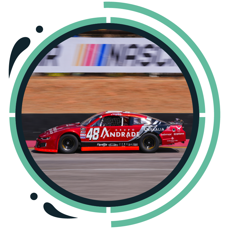 Auto de carreras NASCAR tecnología y datos